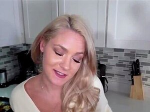 Maman laisse son beau-fils prétendre qu'il est son mari ce soir -