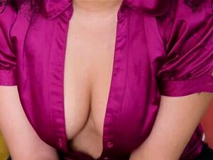 Kayla Louise - Lookbook Sexy Video Downblouse 1 babe exotique et