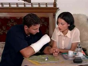 Une star du porno hongroise baisée. Une STAR DU PORNO hongroise