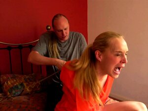amateur, son grand fétiche blond se masturbe en direct sur webcam