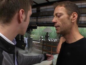 Psycho Cuties #06 de Rocco, Scène #04, Bronzée, aux longues jambes