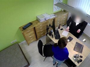 Profitez de l'entretien d'embauche ultime alors que Mischel Lee montre