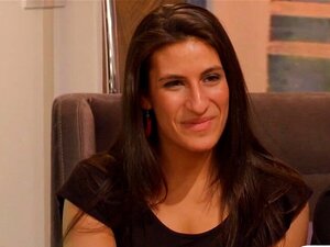 Des couples échangistes échangent leur partenaire et se font