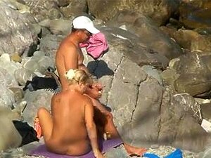 Découvrez le côté sauvage de la plage abandonnée 31 ! Regardez des