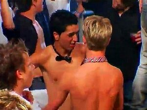 Tubes porno gay mec mignon jock Tu espères plus fort que ton clavier