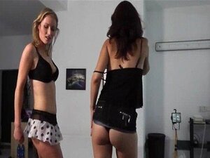 Les lapdancers chauds et leur magnifique show de strip-tease