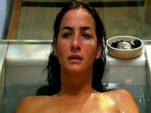 Belén López, actrice espagnole, nue