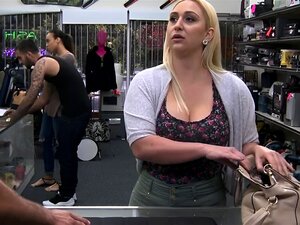 Plongez dans l'univers séduisant d'une célébrité française MILF