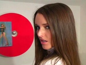 Vue géniale sur une fente rose et poilue