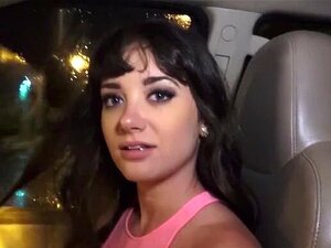 Un inconnu baise Gia Paige