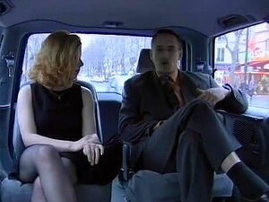 Priscilla 3some en taxi,