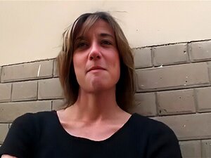 Deux salopes françaises se mettent en groupe