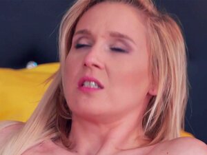 Les pornstars les plus chaudes Tiffany Walker, Steve dans Amazing
