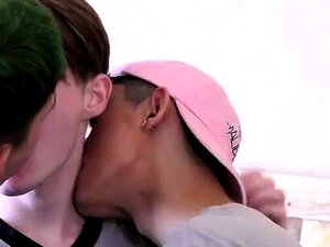 Vidéo porno gay gratuite de garçons gays aujourd'hui sur