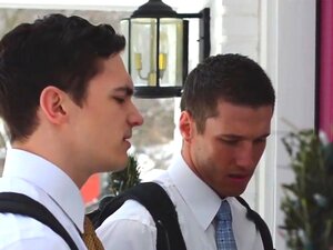 Mormon gay musclé jouit. Mormon gay musclé jouit en se faisant