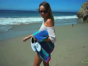 Vidéo ATKGirlfriends : Alexis Adams te montre ses seins parfaits, et
