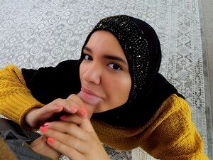 Si tu veux un prêt, tu devrais sucer une bite. Si tu veux un prêt