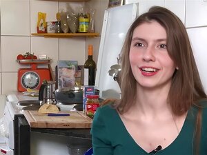 Ersties: la dramaturge Vanessa X. Se Masturbe sensuellement avec les