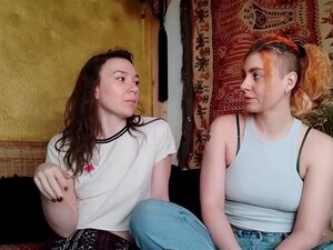 Première - Action lesbienne de squirt avec Inanna et Zora de Berlin