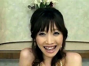 Salope se fait baiser les yeux bandés