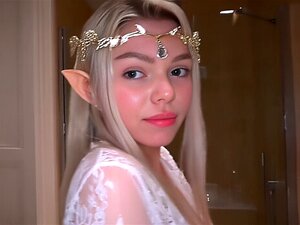 Creampied une jolie fille dans un costume d'elfe pov. une fille sexy