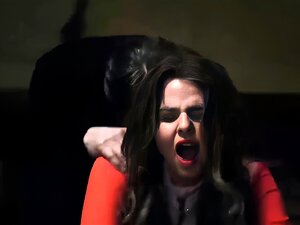 Ruby O. Fee Scène de sexe nu de 'Polar' sur ScandalPlanet.Com