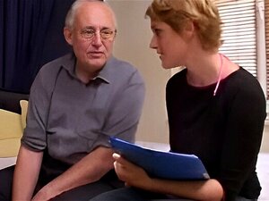 jeune français offert à un vieux pervers